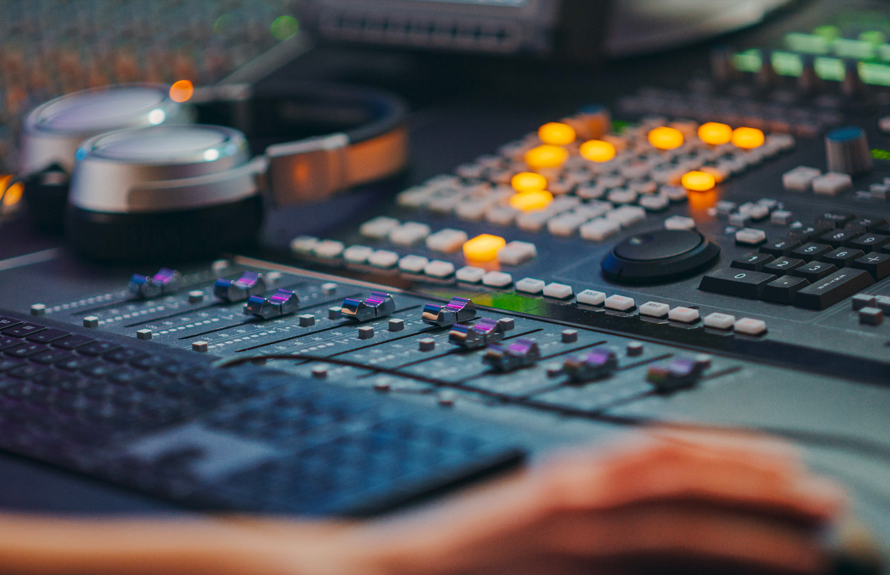 Dubbing, voiceover and subtitling My new site